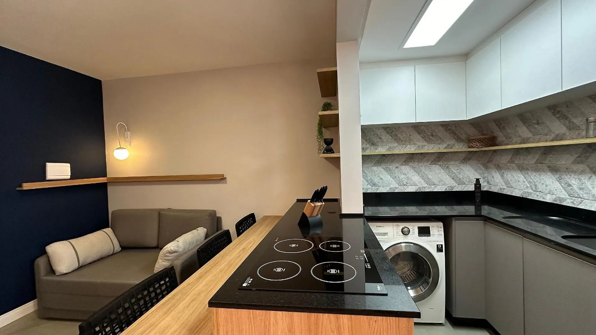 Pe01- Ap 1 Quarto Completo | Centro | Climatizado Balneario Camboriu Apartment