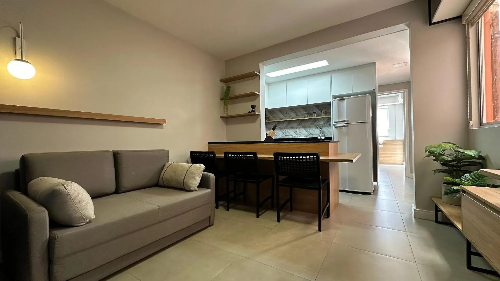 Pe01- Ap 1 Quarto Completo | Centro | Climatizado Balneario Camboriu 0*,  Brazil